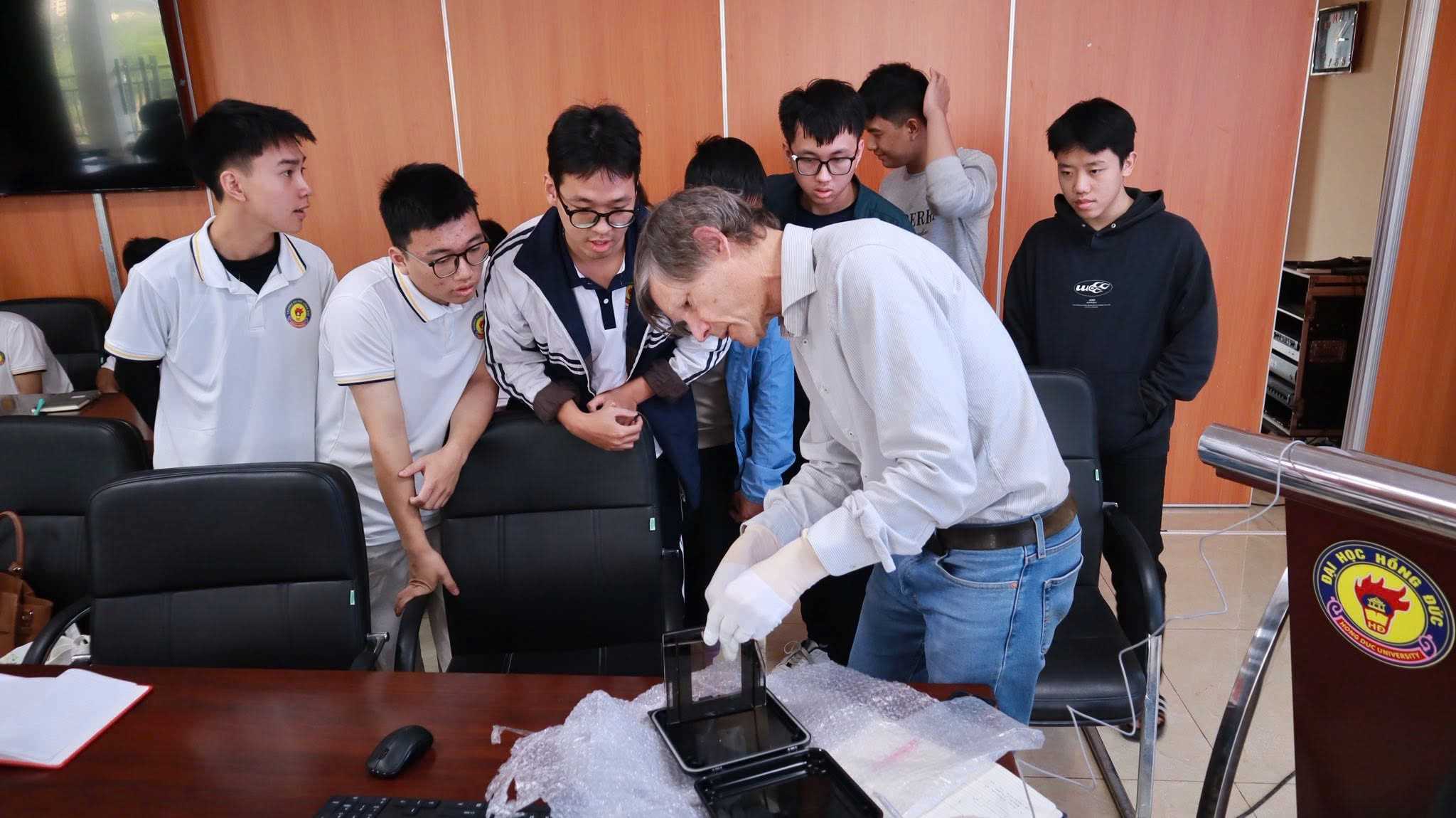 Thanh Hóa ban hành Kế hoạch phát triển thương mại điện tử giai đoạn 2026-2030: Gợi mở nhiều định hướng đào tạo nguồn nhân lực cho Trường Đại học Hồng Đức